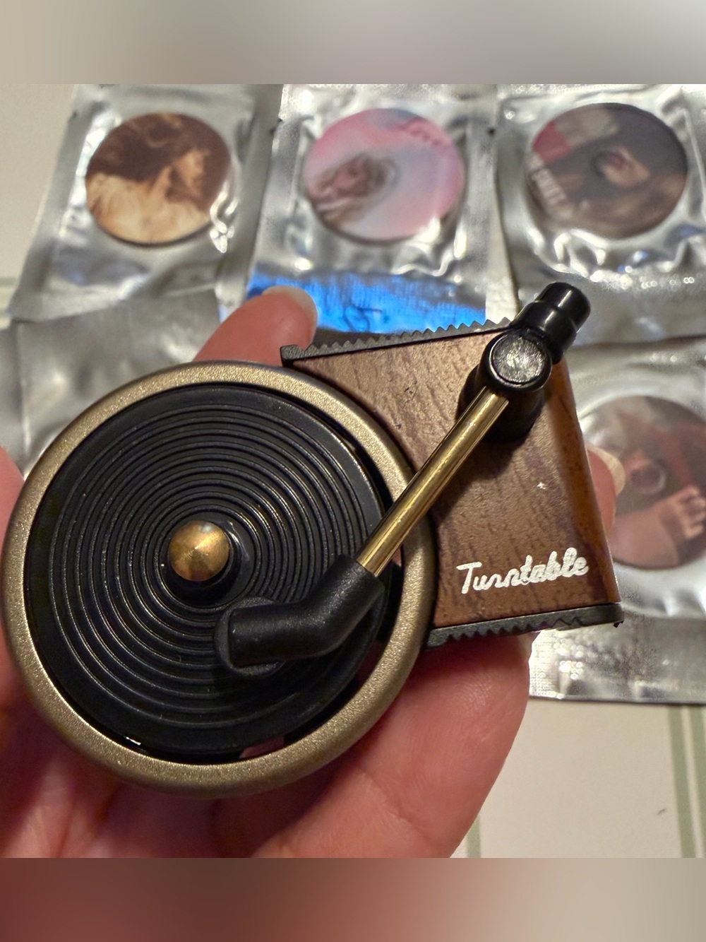 Turntable car air freshener-Taylor Swift